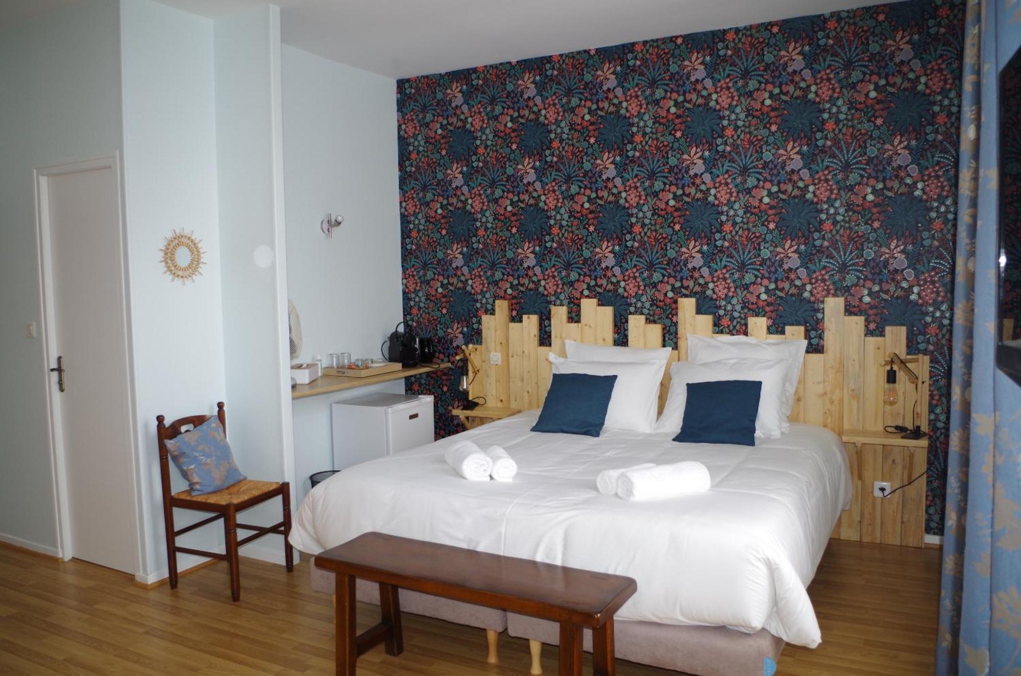 Les Trois Cedres Hotel Saint-Ouen-d'Aunis Room photo